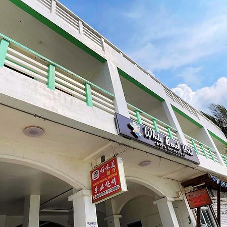 White Beach Hotel Puerto Galera Powered By Cocotel מראה חיצוני תמונה