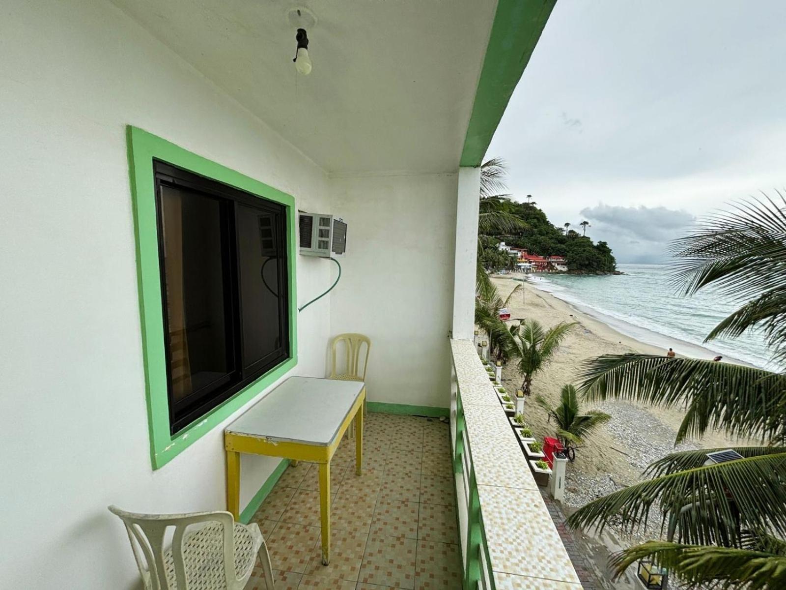 White Beach Hotel Puerto Galera Powered By Cocotel מראה חיצוני תמונה