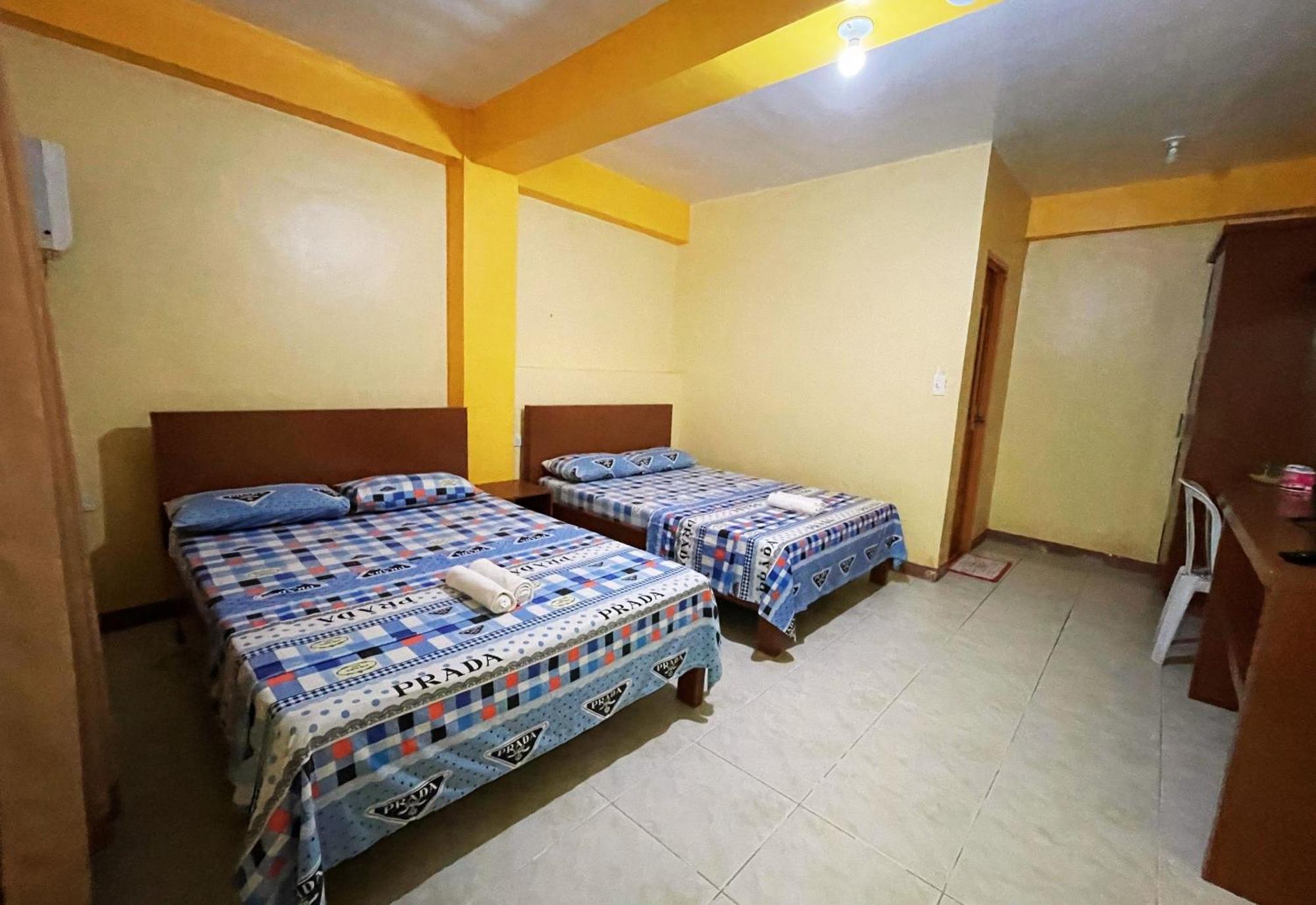 White Beach Hotel Puerto Galera Powered By Cocotel מראה חיצוני תמונה