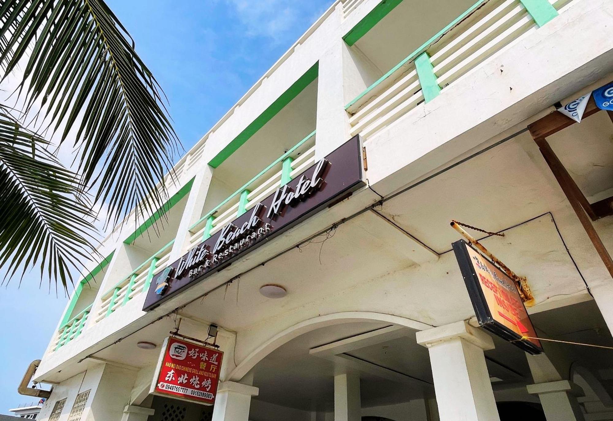 White Beach Hotel Puerto Galera Powered By Cocotel מראה חיצוני תמונה